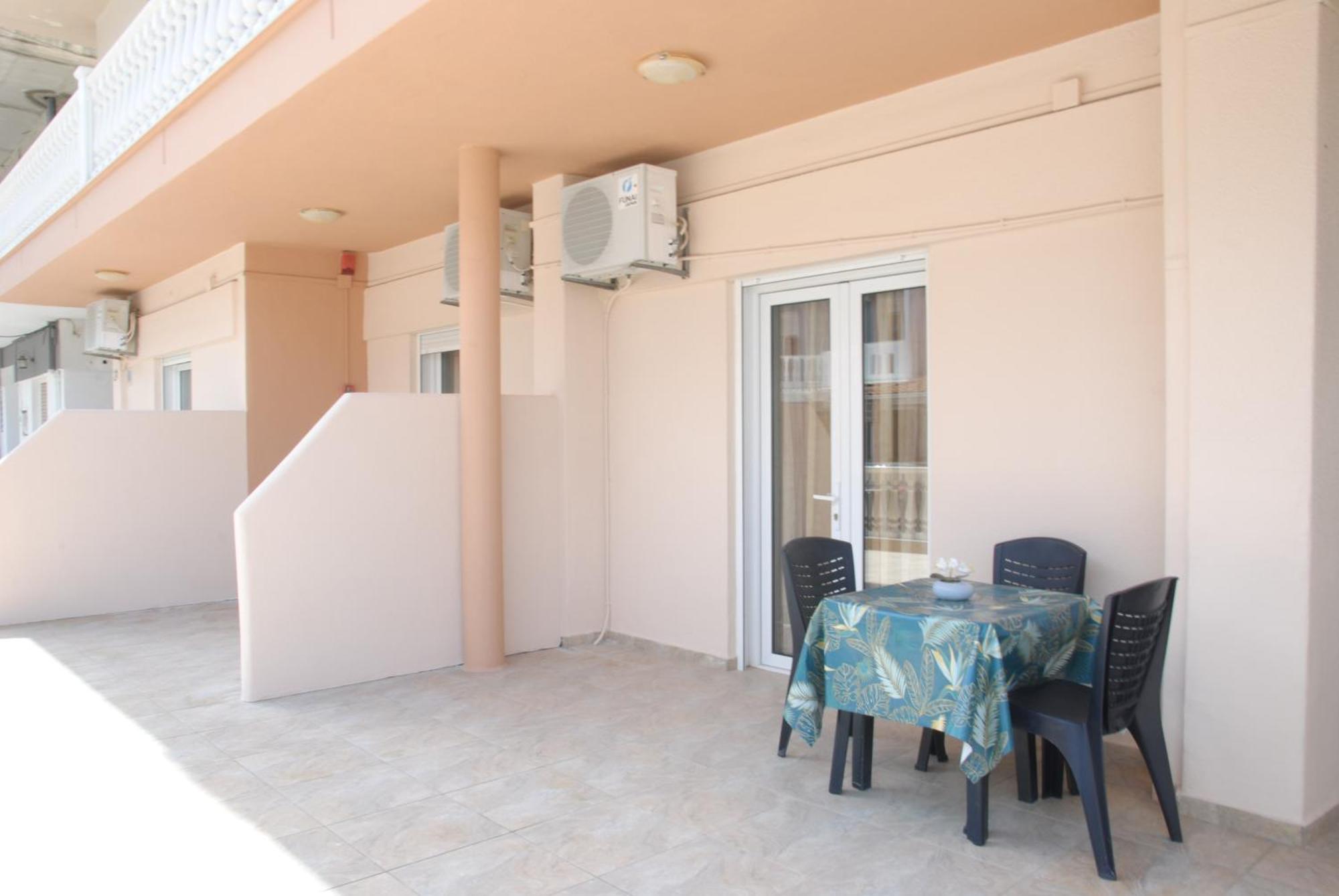 Light Blue Paralia Apartments المظهر الخارجي الصورة