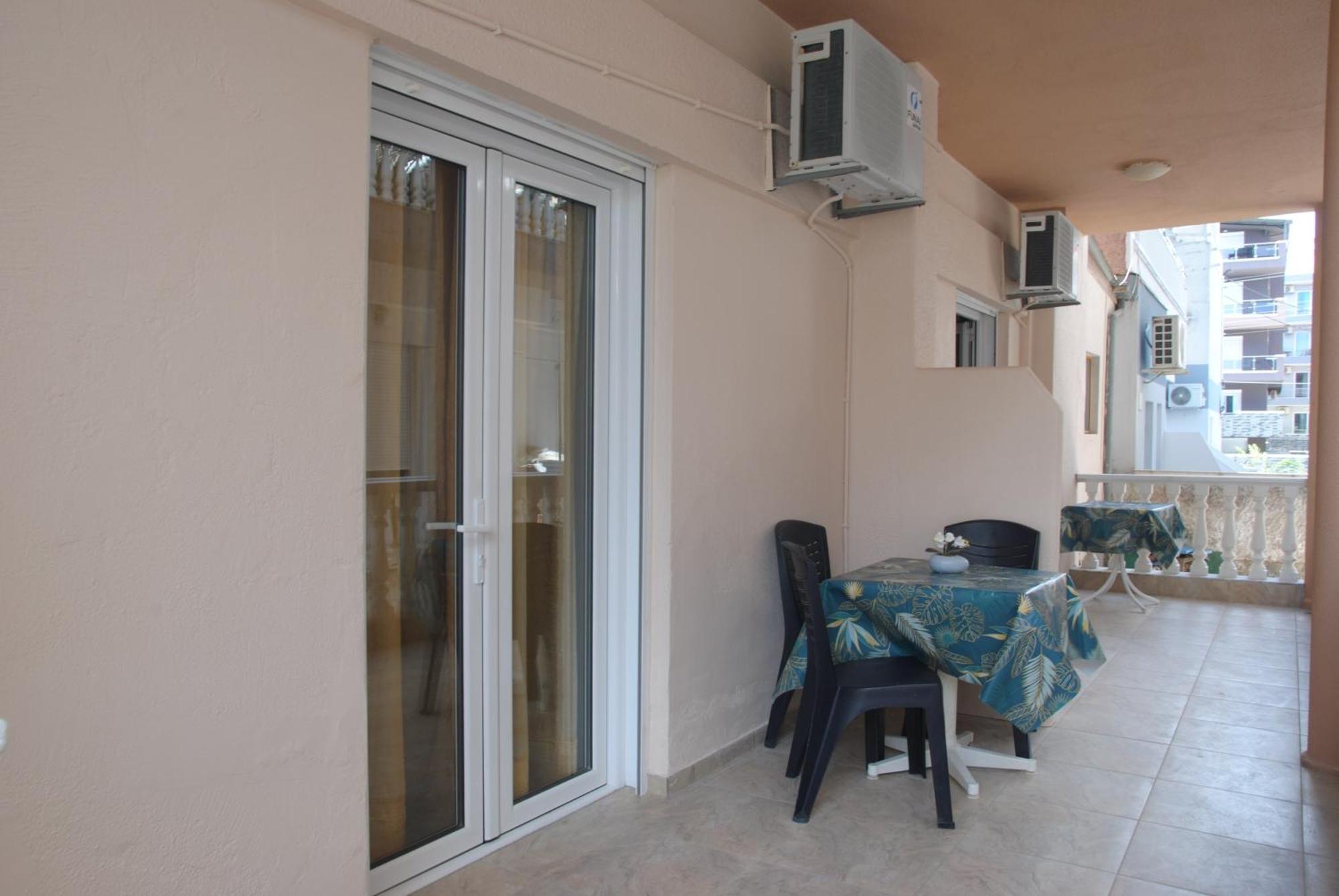 Light Blue Paralia Apartments المظهر الخارجي الصورة